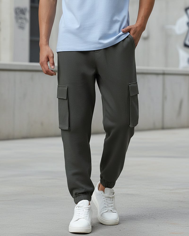 bewakoof Men's Grey Oversized Cargo Warm Joggers - Image 1